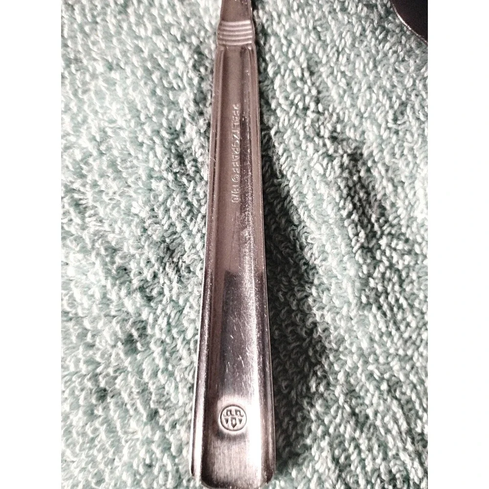 Pfaltzgraff Kenilworth Flatware 2 Forks 2 Salad Forks‎ 4 Table Knives Discont'd